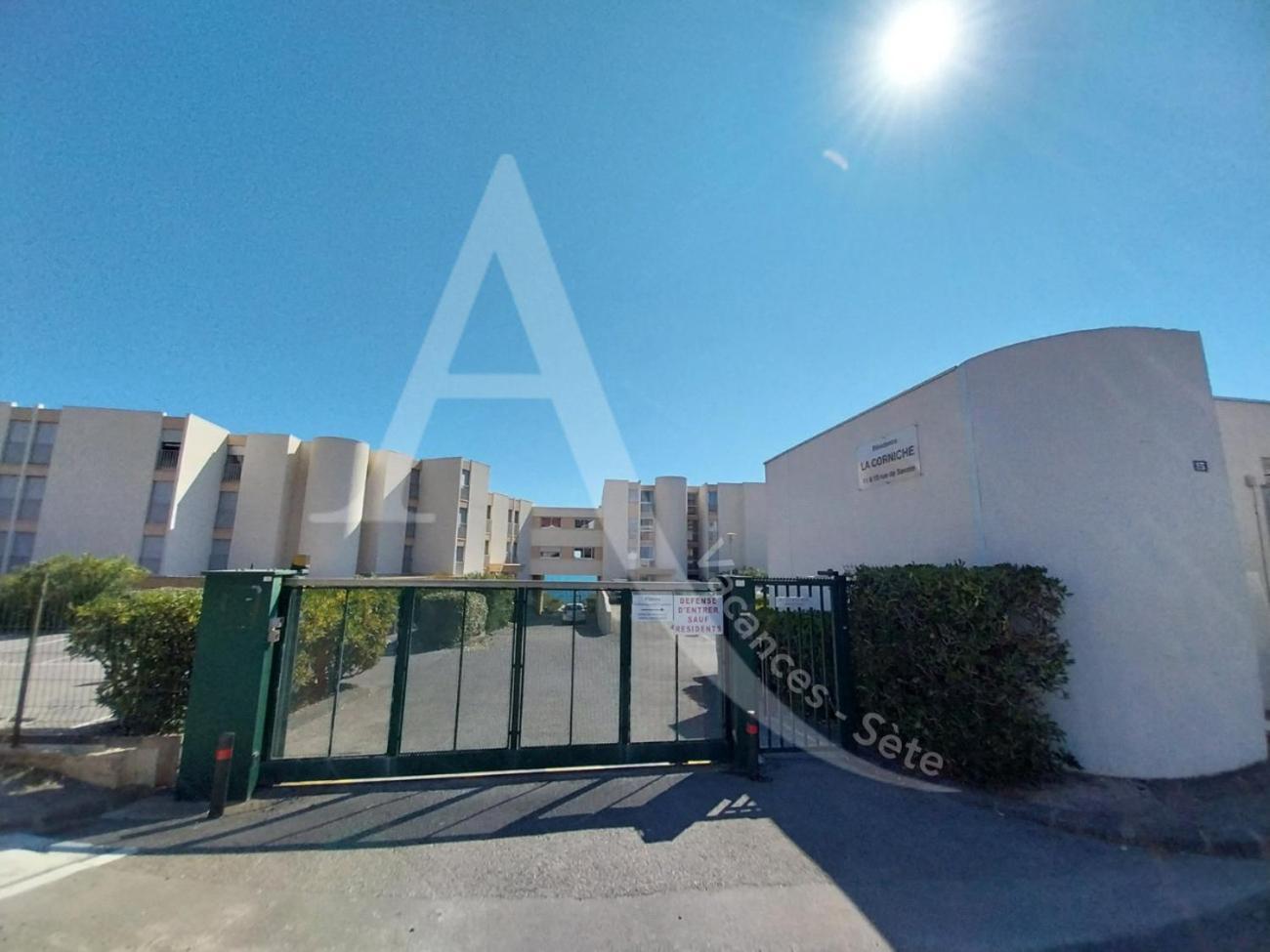 40 M², 1Ere Ligne Mer, Dernier Etage Avec Ascenseur Sete Exterior photo